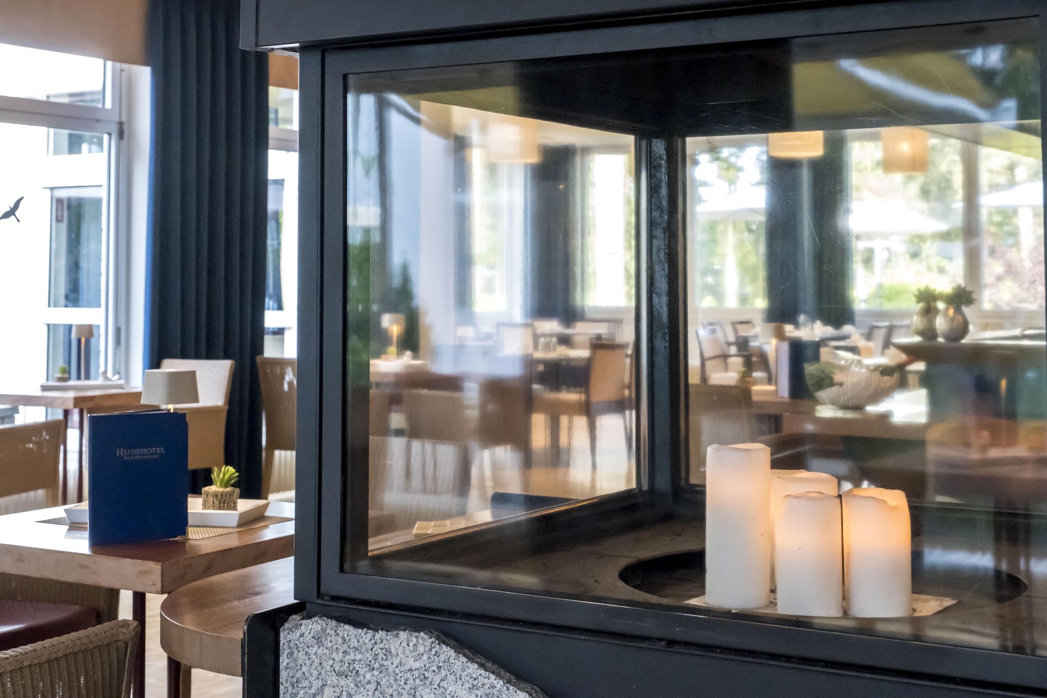 Restaurant mit Kamin_DSF4360